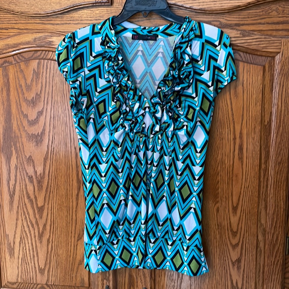 Lightly Used Shirt, Size Medium, HeartSoul Brand